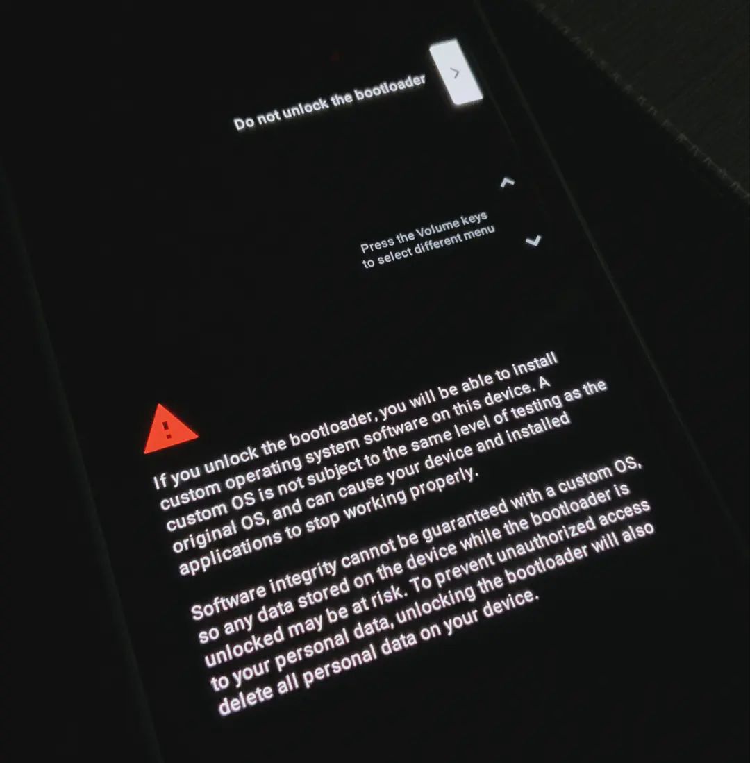 An image of the fastboot unlock bootloader confirmation.